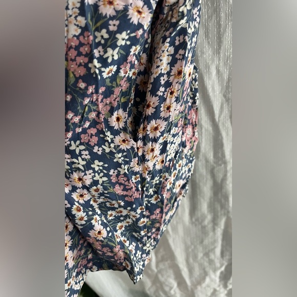 AUW Pink and White Floral Tie Front Camisole - Picture 2 of 4